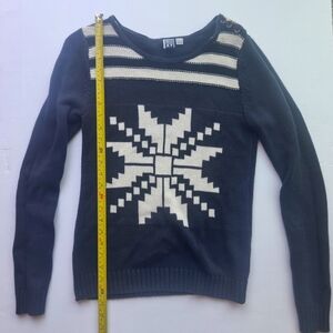 Womens knitted sweater size medium by Roxy